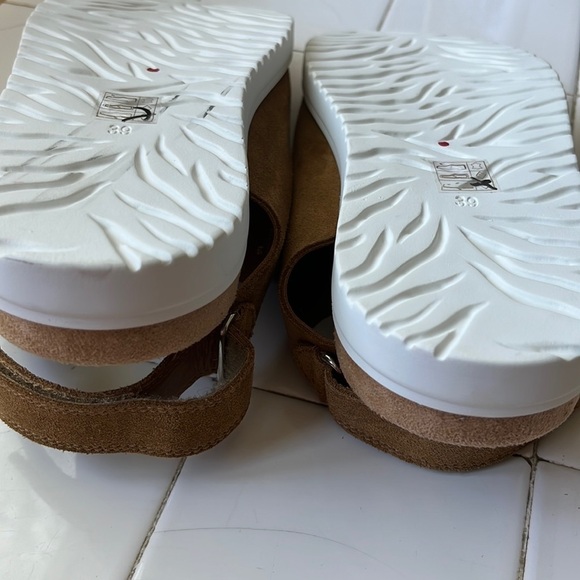 New Free People Moon Footbed Sandals in Tan size 39 - Picture 9 of 16